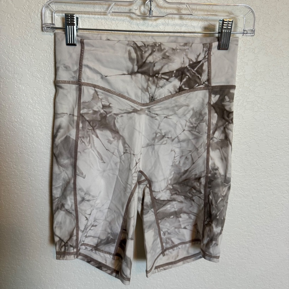 High Waisted Marble Tie Dye Balance Athletica Biker Shorts Small Tan White
